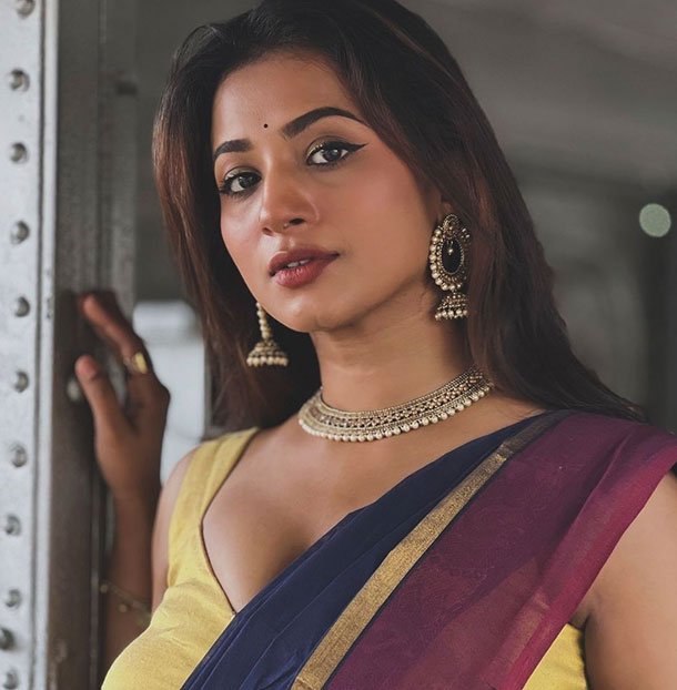 Surat call girl